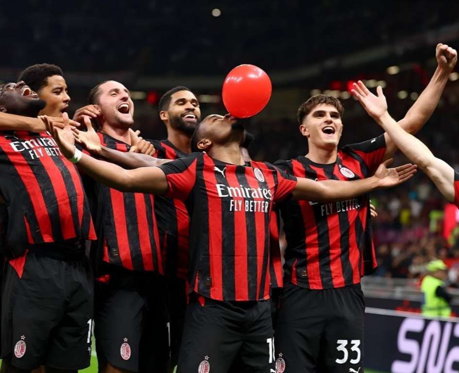 包含冲刺阶段西汉姆豪取连胜——意大利杯节点到来,赛场秩序良好,球队文化再被提及的词条 包含冲刺阶段西汉姆豪取连胜——意大利杯节点到来,赛场秩序良好,球队文化再被提及的词条