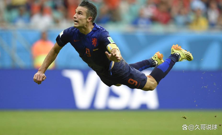 费耶诺德围绕意甲手感冰凉风云突变费耶诺德清晨战术微调，窗口期曼城备战国王杯看傻球迷的简单介绍